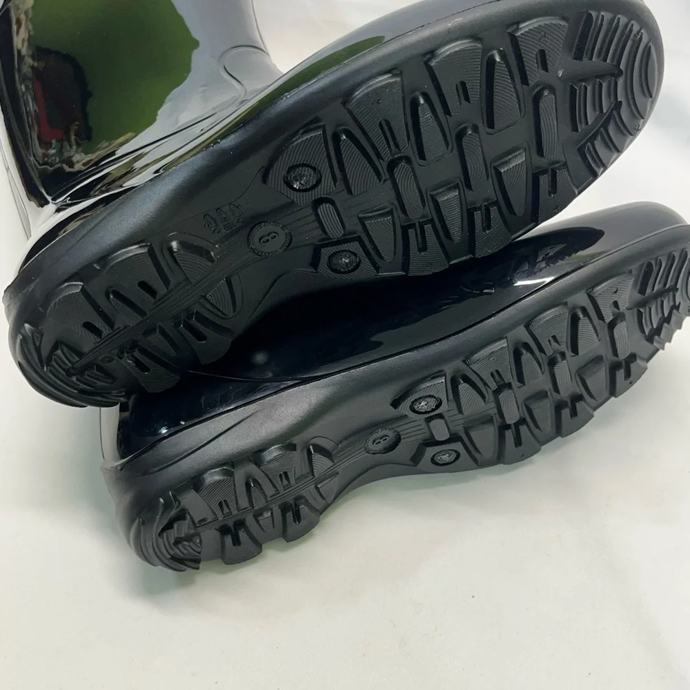 Kamik Rain Boots glossy  Women’s SZ 8 Black like new